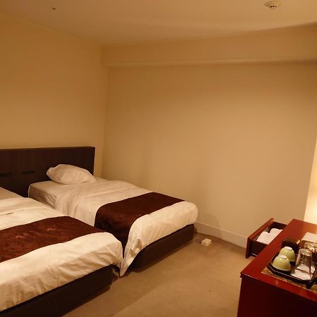King Ambassador Hotel Kumagaya Buitenkant foto